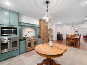 320  Eastwood Avenue , Fort Worth Texas 76107