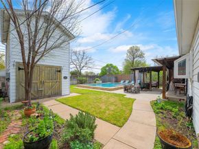 320  Eastwood Avenue , Fort Worth Texas 76107