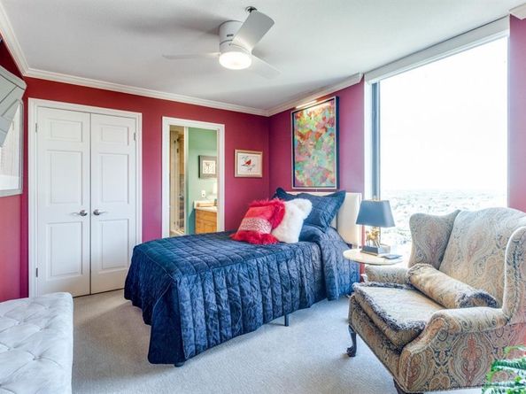 5909  Luther Lane  2104, Dallas Texas 75225