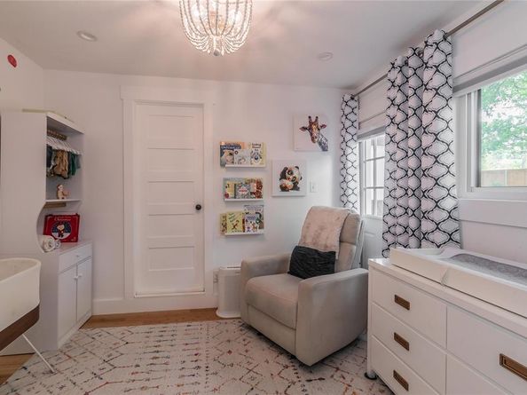 101  Lindenwood Drive , Fort Worth Texas 76107