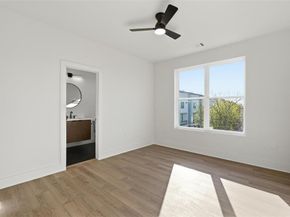2202 N Carroll Avenue  103, Dallas Texas 75204
