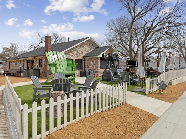 1906  Moser Avenue , Dallas Texas 75206