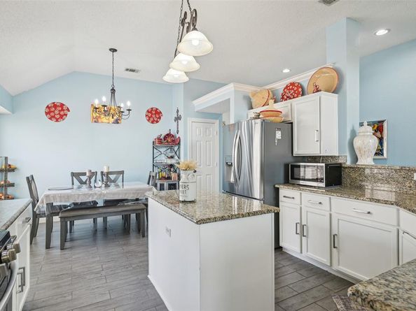 6003  Vista Park Lane , Sachse Texas 75048