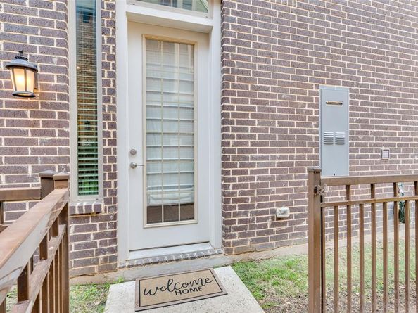 1163  Manacor Lane , Dallas Texas 75212