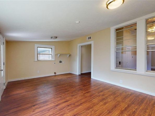 512 S Brighton Avenue , Dallas Texas 75208