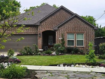 1902  Lea Crest Drive 