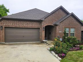 1902  Lea Crest Drive , Dallas Texas 75216