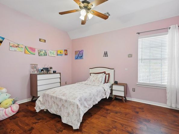 8708  Rugby Road , Irving Texas 75063