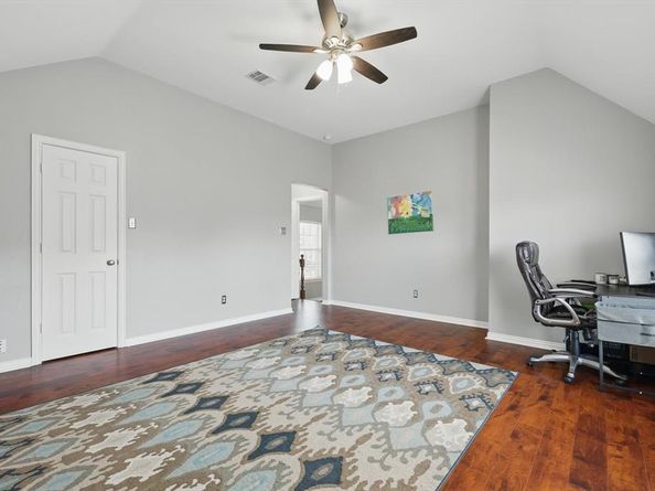 8708  Rugby Road , Irving Texas 75063