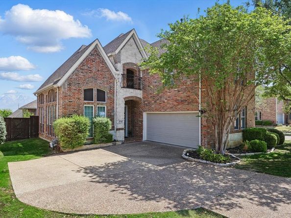 8708  Rugby Road , Irving Texas 75063