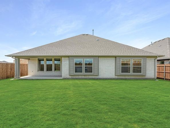817  Turnbull Avenue , Fort Worth Texas 76247