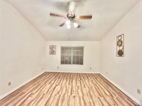625  Carriagehouse   G 1, Garland Texas 75040