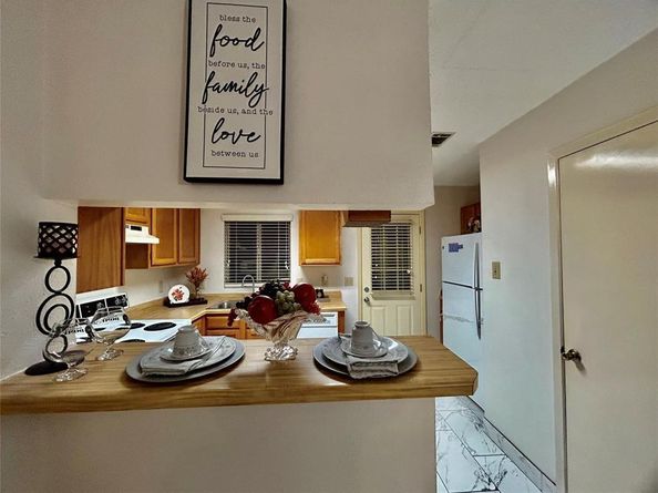625  Carriagehouse   G 1, Garland Texas 75040