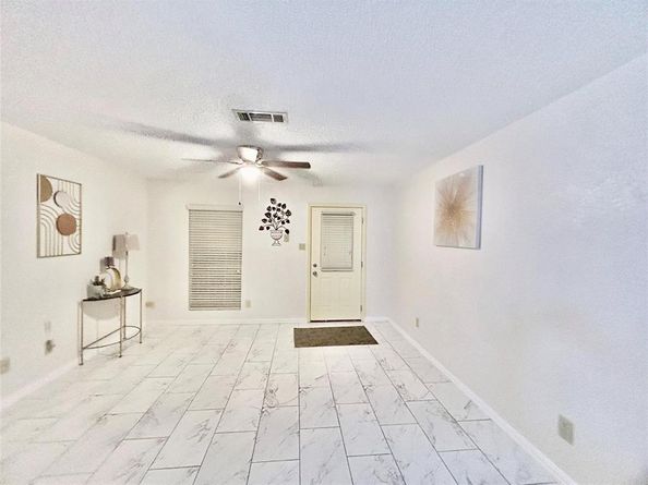 625  Carriagehouse   G 1, Garland Texas 75040