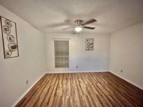 625  Carriagehouse   G 1, Garland Texas 75040