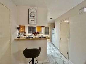 625  Carriagehouse   G 1, Garland Texas 75040