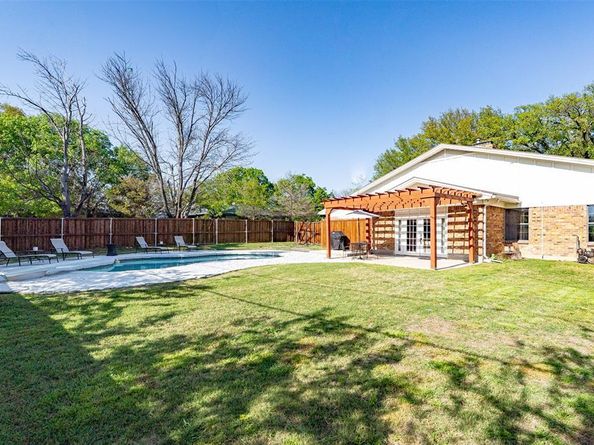 6800  Welch Avenue , Fort Worth Texas 76133