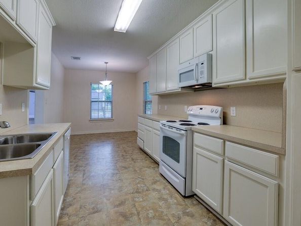 1129  Cleckler Avenue , Fort Worth Texas 76111