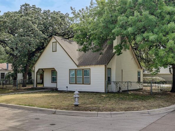 1129  Cleckler Avenue , Fort Worth Texas 76111