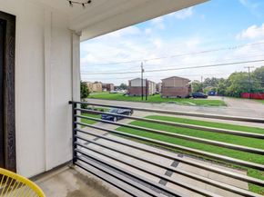 203 S Cockrell Hill Road , Cockrell Hill Texas 75211