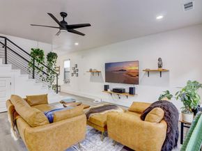 203 S Cockrell Hill Road , Cockrell Hill Texas 75211