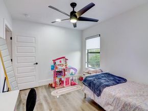 203 S Cockrell Hill Road , Cockrell Hill Texas 75211