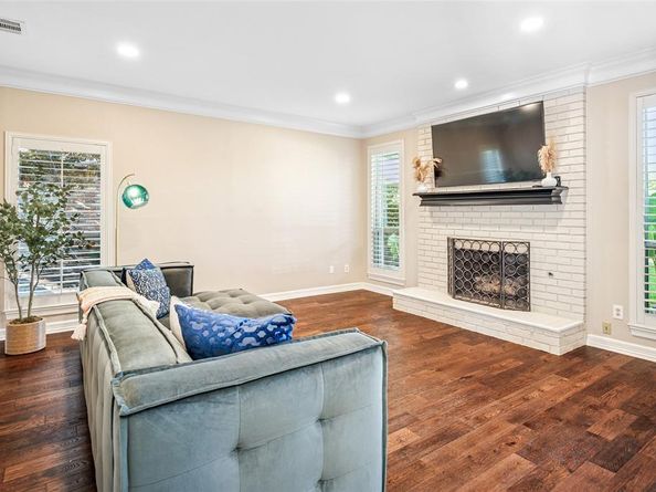 6535  Barkwood Lane , Dallas Texas 75248
