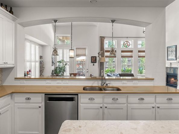 7313  Bright Water Road , Fort Worth Texas 76132