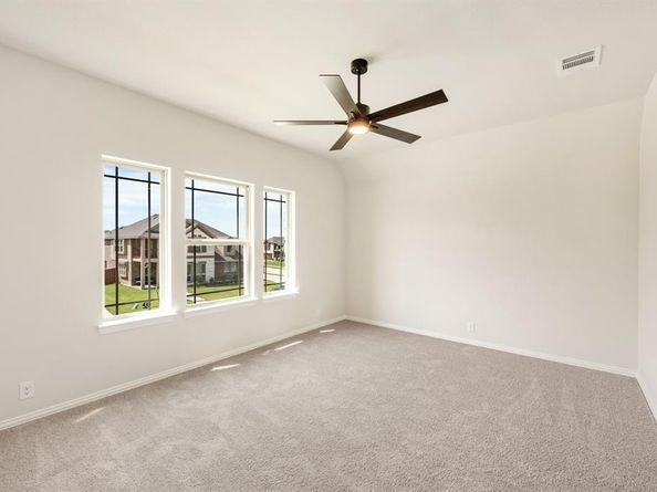 1233  Winona Street , DeSoto Texas 75115