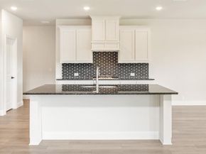 1233  Winona Street , DeSoto Texas 75115