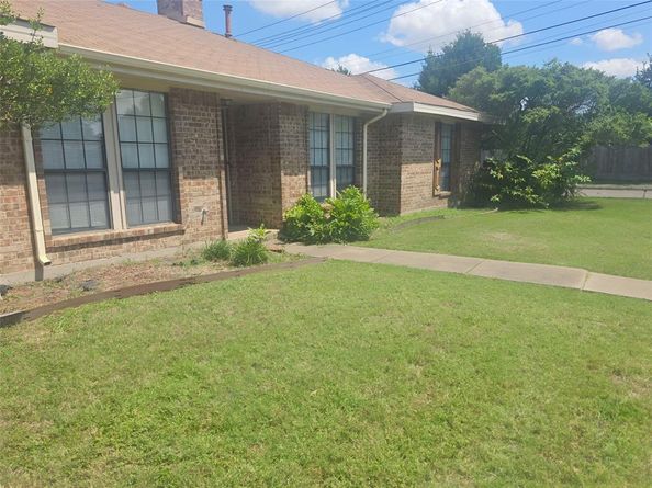 432  Larchbrook Drive , Garland Texas 75043