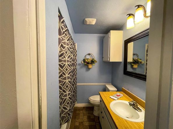 13943  Brookgreen Drive , Dallas Texas 75240