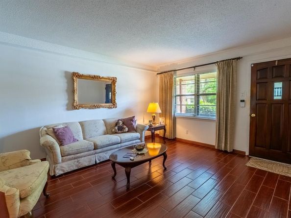 1712  Foster Drive , Arlington Texas 76012