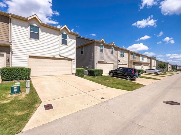 6925  Sandshell Boulevard , Fort Worth Texas 76137