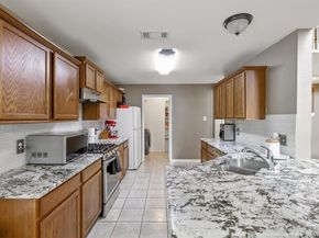 2109  Hemingway Drive , Denton Texas 76210