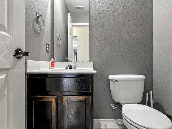 2109  Hemingway Drive , Denton Texas 76210