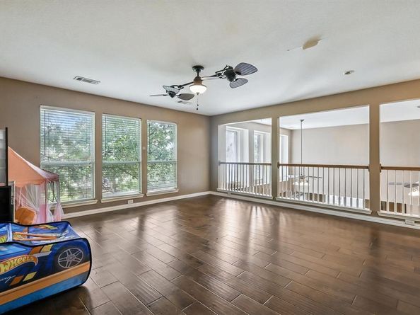 2109  Hemingway Drive , Denton Texas 76210