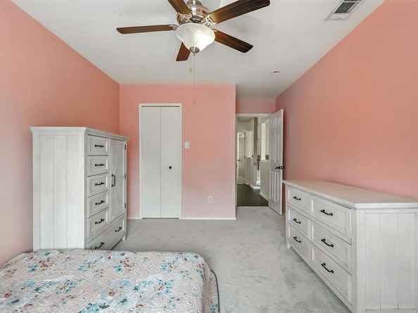 2109  Hemingway Drive , Denton Texas 76210