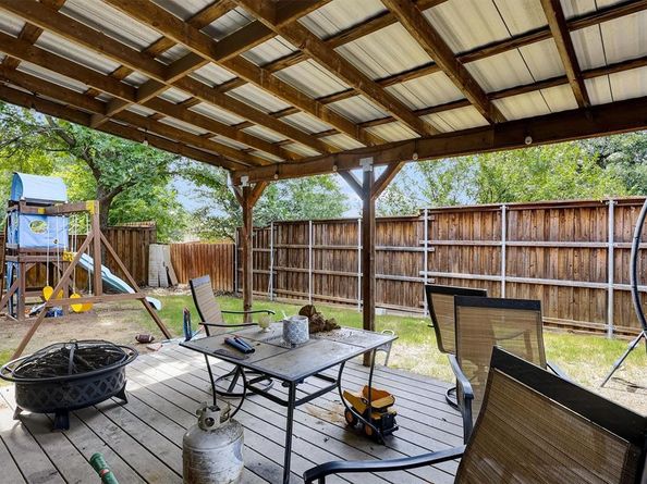 2109  Hemingway Drive , Denton Texas 76210