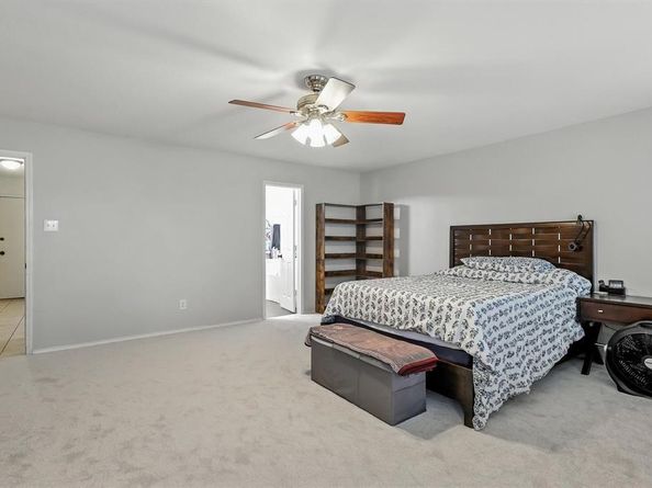 2109  Hemingway Drive , Denton Texas 76210
