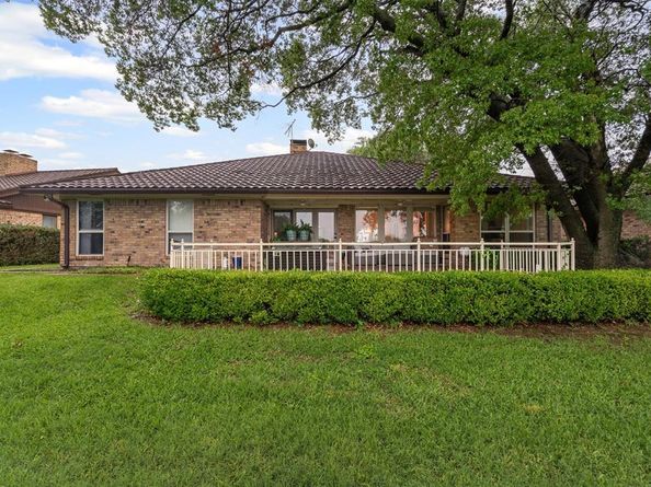 832  Havenwood Lane S, Fort Worth Texas 76112