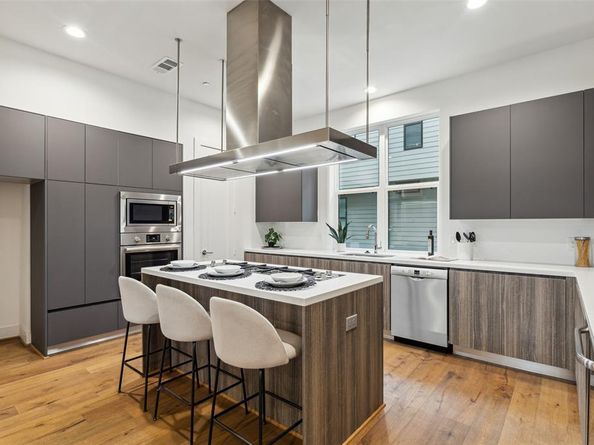 3056  Chimes Street , Dallas Texas 75219
