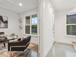 3056  Chimes Street , Dallas Texas 75219