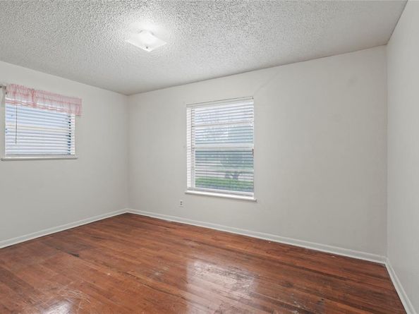 1733  Ransom Terrace , Fort Worth Texas 76112