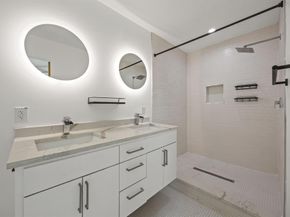 1331 S Denley Drive , Dallas Texas 75216