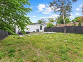 1331 S Denley Drive , Dallas Texas 75216
