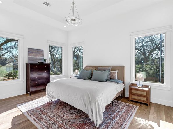 5940  Bryan Parkway , Dallas Texas 75206
