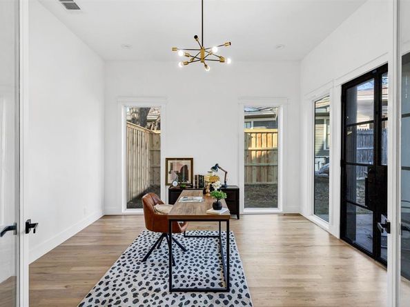 5940  Bryan Parkway , Dallas Texas 75206