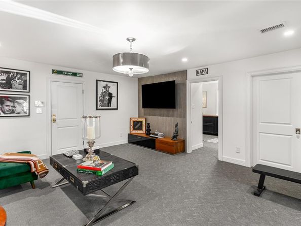 4522  Walnut Hill Lane , Dallas Texas 75229
