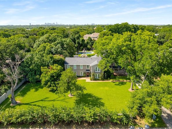 4522  Walnut Hill Lane , Dallas Texas 75229